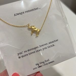 New never worn elephant necklace